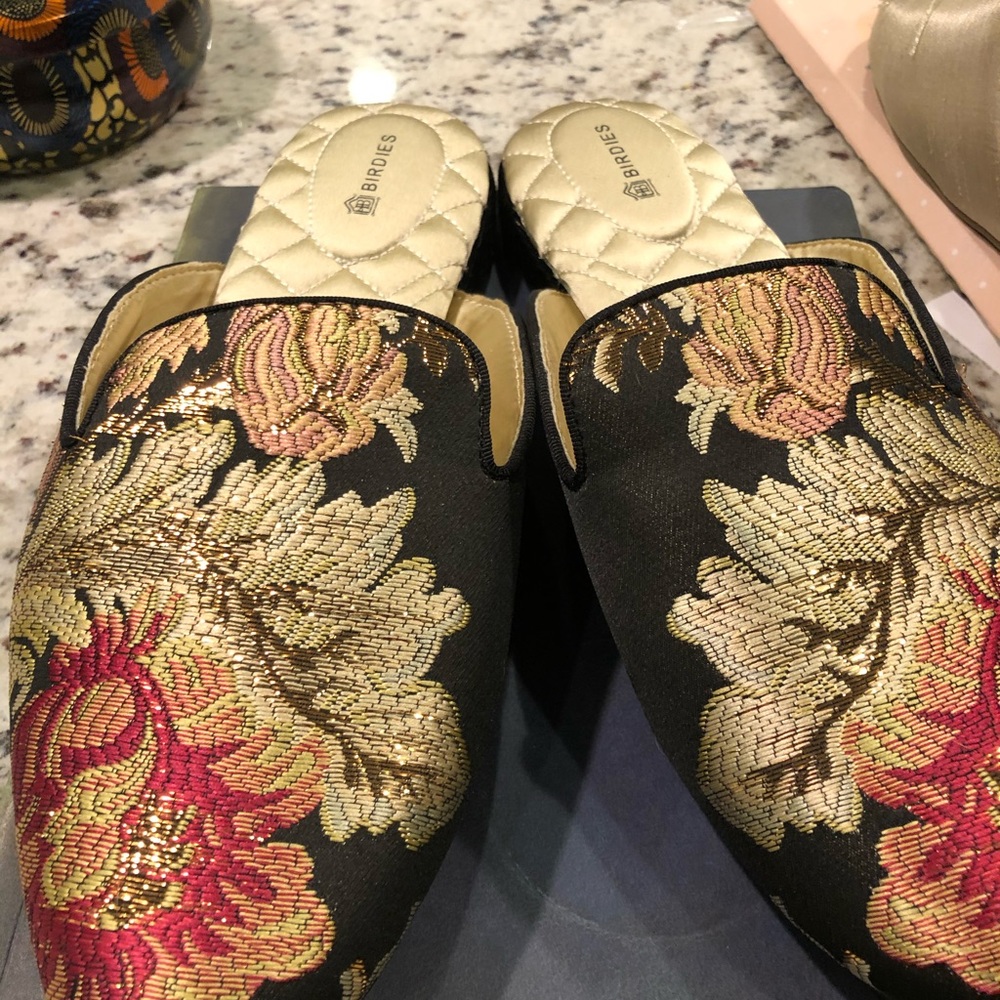 Birdies tapestry slides - never worn - women’s 8.5
